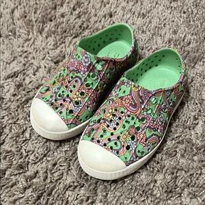 Toddler Kids Native Jefferson Slip On Water Shoes in Candy Green Paisley